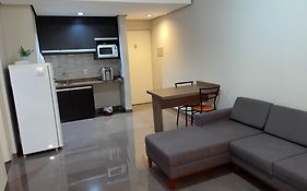 Plaza Flat C/ Serviço De Quarto